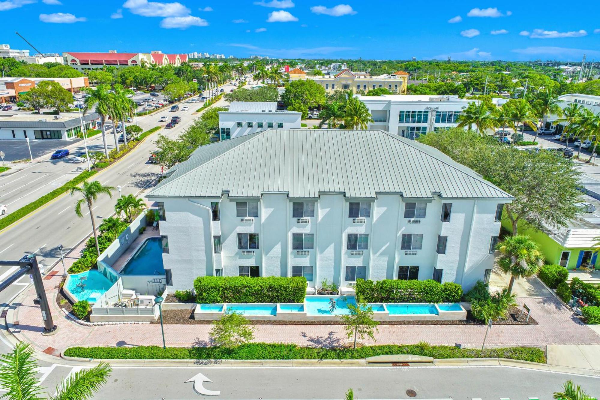 Naples Park Central Hotel ภายนอก รูปภาพ