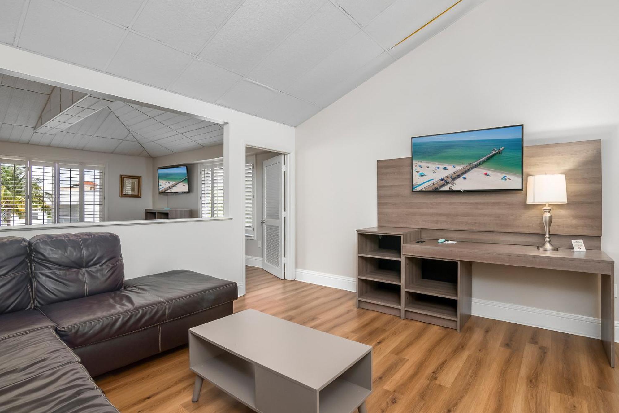 Naples Park Central Hotel ภายนอก รูปภาพ