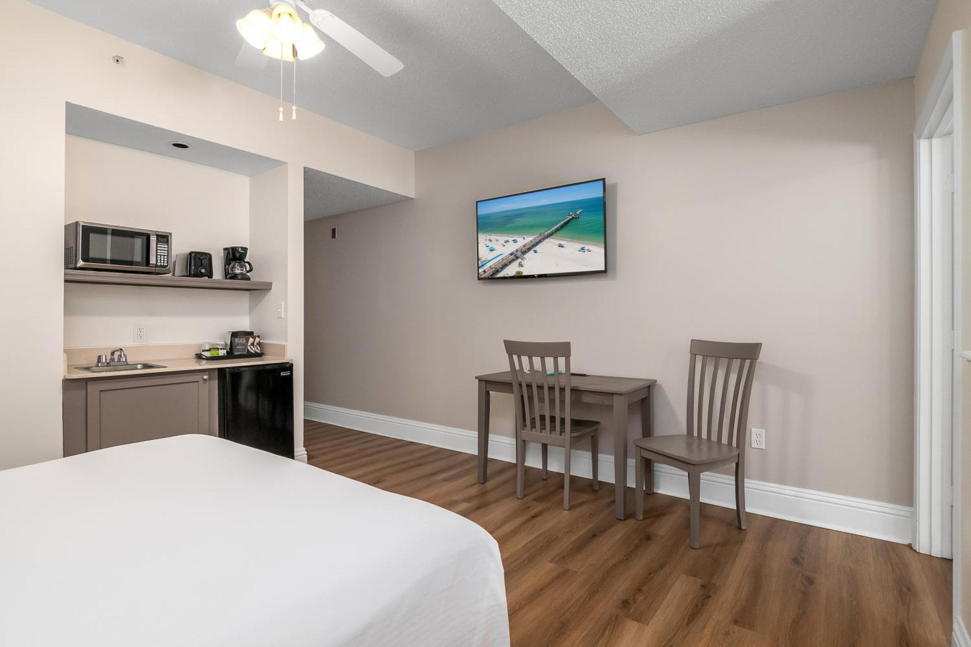 Naples Park Central Hotel ภายนอก รูปภาพ
